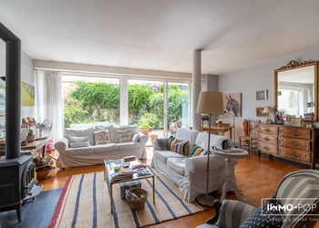 Maison d'environ 123m² avec jardin + cave dans le quartier Saint-Seurin/Fondaudège à Bordeaux