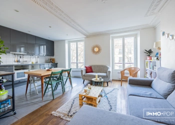 Appartement T3 de 53m² + cave à Paris 17ème - La Fourche