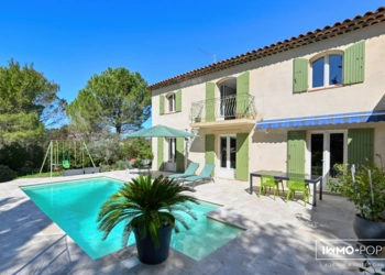 Villa R+1 de 148m2 + Garage 28m2 avec piscine à Aix-en-Provence