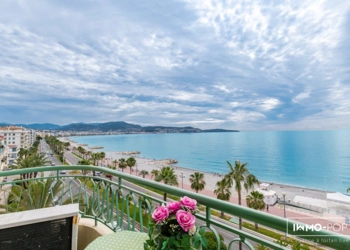 Appartement T2 de 61m2 promenade des anglais, à Nice